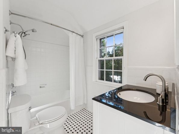 4821 45TH Street NW, Washington DC 20016