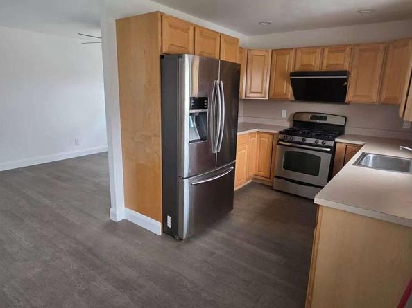 2876 Walnut Hill Street, Philadelphia PA 19152