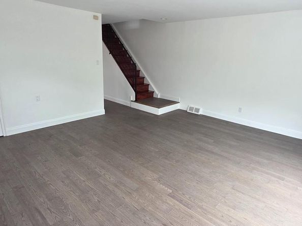 2876 Walnut Hill Street, Philadelphia PA 19152