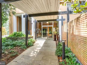 2030 N Adams Street 911, Arlington VA 22201