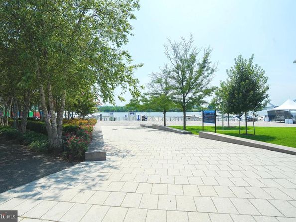 1300 4TH Street SE 908, Washington DC 20003