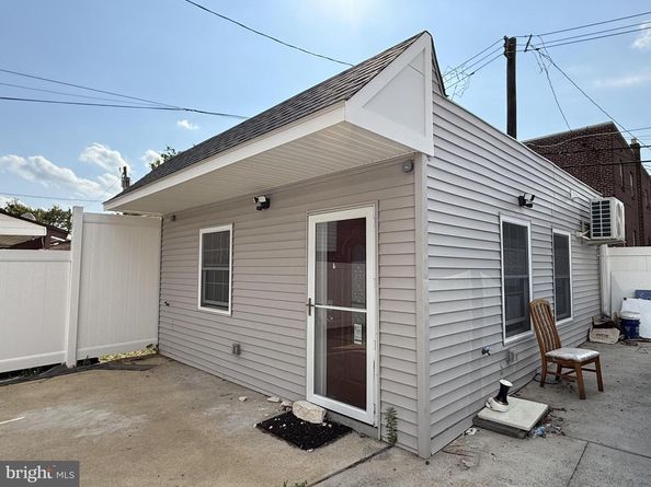 7414 Castor Avenue, Philadelphia PA 19152