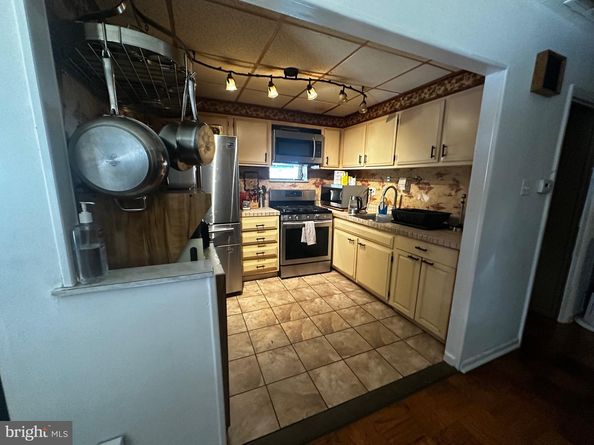 7400 Sandpiper Place, Philadelphia PA 19153