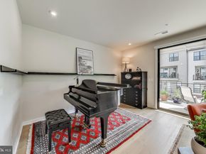7462 Backett Wood Terrace 306, Mclean VA 22102