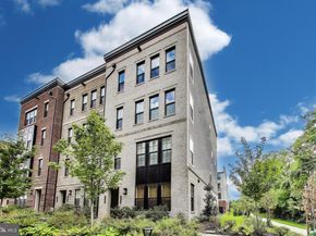 7462 Backett Wood Terrace 306, Mclean VA 22102