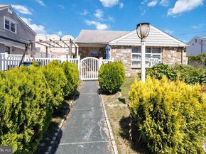 8035 Gilbert Street, Philadelphia PA 19150