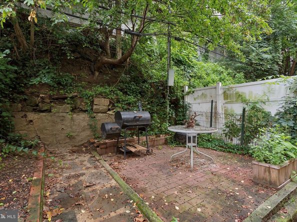 4017 Dexter Street, Philadelphia PA 19128