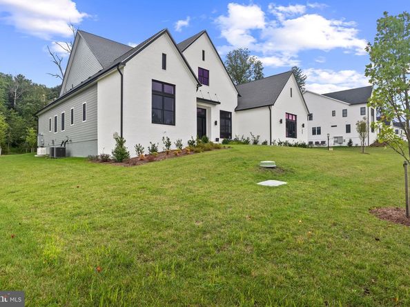 1209 Riley Preserve Court, Great Falls VA 22066