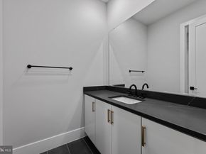 1209 Riley Preserve Court, Great Falls VA 22066