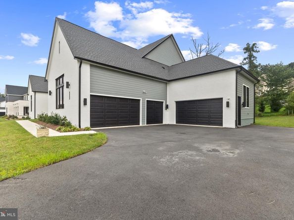 1209 Riley Preserve Court, Great Falls VA 22066