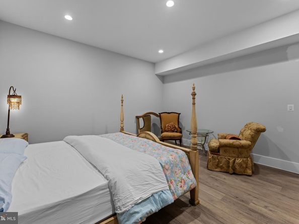 1209 Riley Preserve Court, Great Falls VA 22066