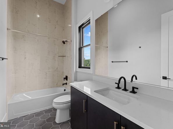 1209 Riley Preserve Court, Great Falls VA 22066
