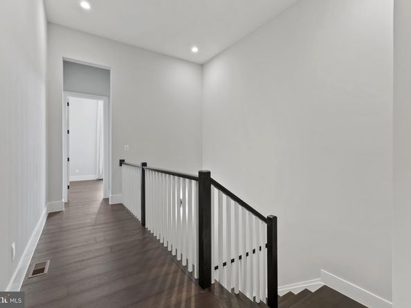 1209 Riley Preserve Court, Great Falls VA 22066