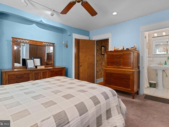 2023 Hartel Avenue, Philadelphia PA 19152