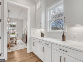 1913 Storm Drive, Falls Church VA 22043