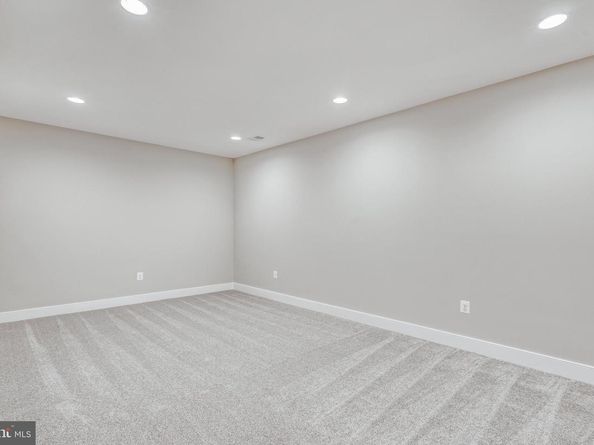 1913 Storm Drive, Falls Church VA 22043