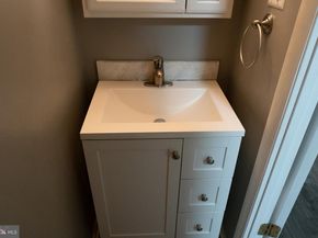901 Holborn Court, Sterling VA 20164