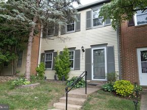 901 Holborn Court, Sterling VA 20164