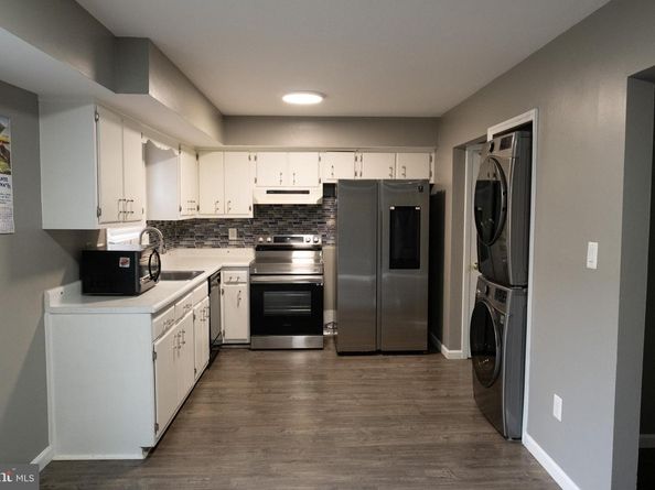 901 Holborn Court, Sterling VA 20164
