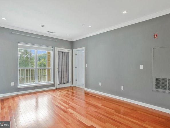 4551 Strutfield Lane 4113, Alexandria VA 22311