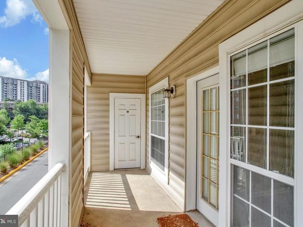 4551 Strutfield Lane 4113, Alexandria VA 22311