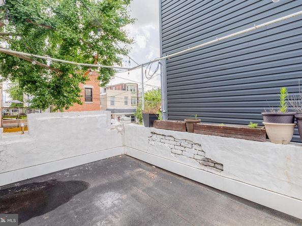 2418 Memphis St, Philadelphia PA 19125