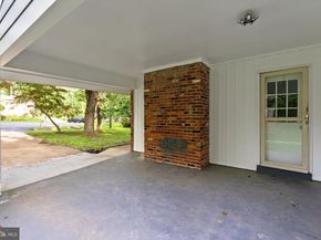 5232 Ampthill Drive, Alexandria VA 22312