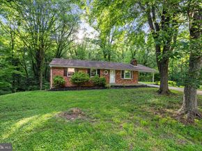 5232 Ampthill Drive, Alexandria VA 22312