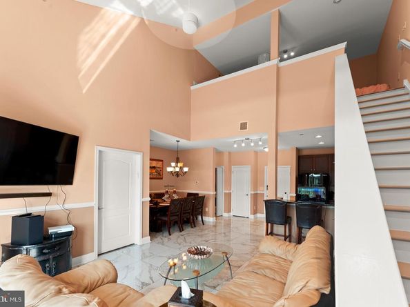 516 Carson Terrace, Huntingdon Valley PA 19006