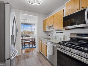 4343 Cherry Hill Road 705, Arlington VA 22207