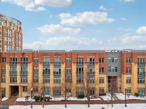 520 John Carlyle Street 432, Alexandria VA 22314