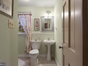 9303 Swinburne Court, Fairfax VA 22031