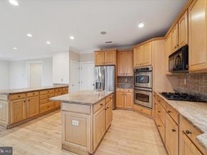 1119 Riverview, Conshohocken PA 19428