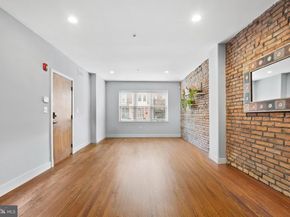 924 S 11TH Street 101, Philadelphia PA 19147