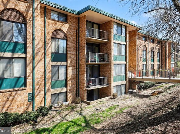 503 N Armistead Street N 201, Alexandria VA 22312