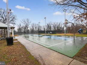 707 26TH Place S, Arlington VA 22202