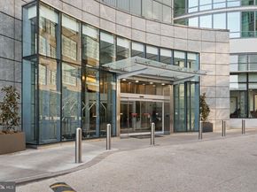 2101 Market Street 302, Philadelphia PA 19103