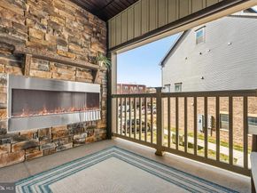 820 S Greenbrier Street, Arlington VA 22204