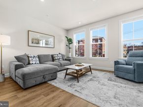 820 S Greenbrier Street, Arlington VA 22204