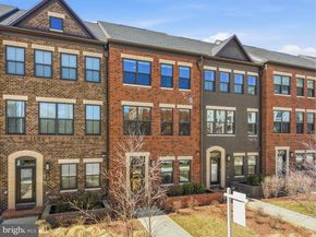 820 S Greenbrier Street, Arlington VA 22204