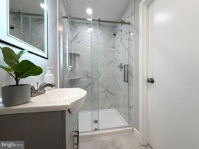 1813 Roselyn Street, Philadelphia PA 19141