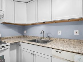 1242 Savannah Place SE, Washington DC 20032