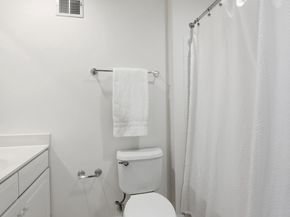 2139 N Pierce Court, Arlington VA 22209