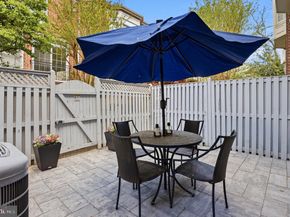 2139 N Pierce Court, Arlington VA 22209