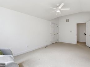 2139 N Pierce Court, Arlington VA 22209