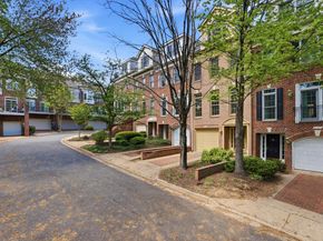 2139 N Pierce Court, Arlington VA 22209