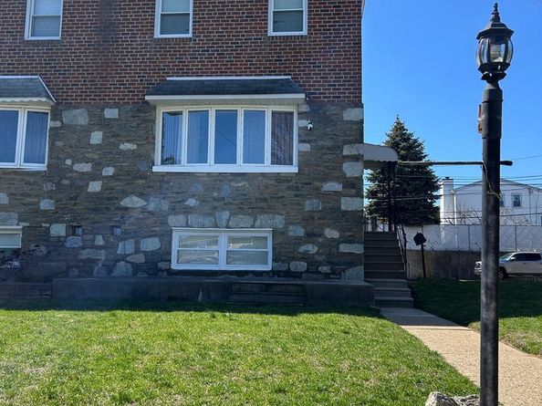 830 Pine Hill Road, Philadelphia PA 19115
