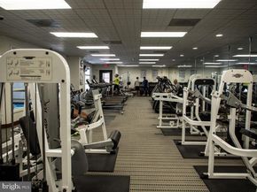 203 Yoakum Parkway 1625, Alexandria VA 22304