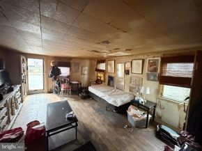 573 Shawmont Avenue, Philadelphia PA 19128