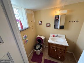 5627 Arlington Street, Philadelphia PA 19131